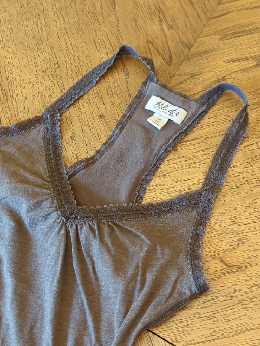 Y2K Hollister Women's Brown Lace-Trim Racerback Camisole Tank Top - Picture 3 of 8